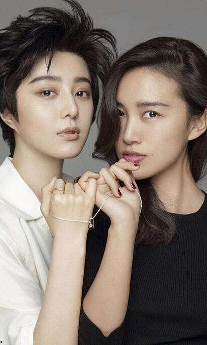 外国明星cp,揭秘外国明星甜蜜CP背后的故事