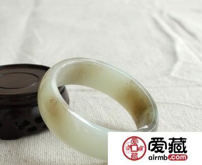 怎么看籽料玉镯真假