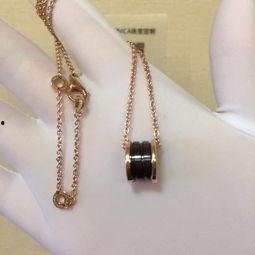 宝格丽黑陶瓷项链明星,闪耀明星的奢华配饰传奇